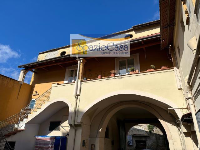 Appartamento in vendita di 95 m² in Via dei Sei Martiri