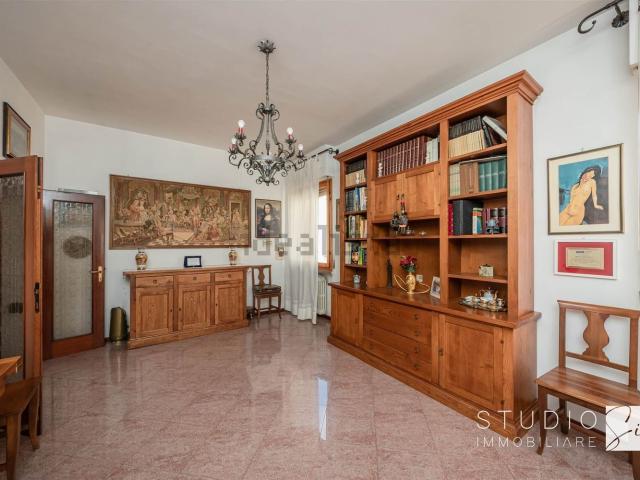 Appartamento in vendita di 95 m² in Via dei Tigli
