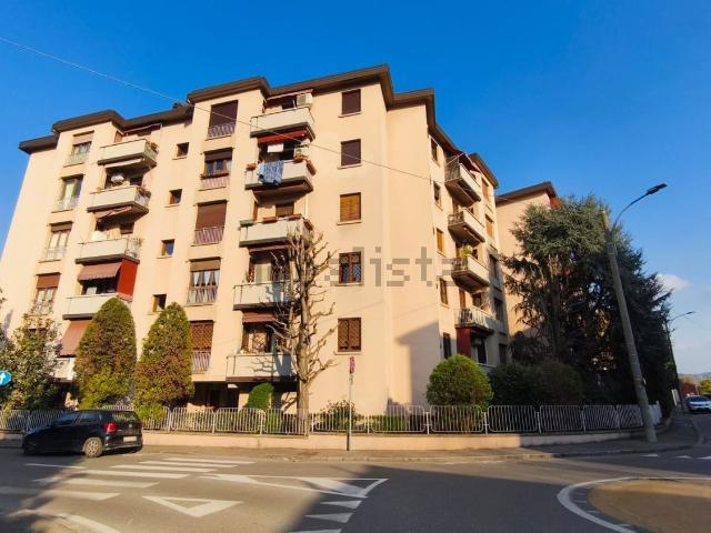 Appartamento in vendita di 95 m² in Via del Faggiolo