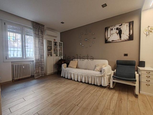 Appartamento in vendita di 95 m² in Via della Costituzione