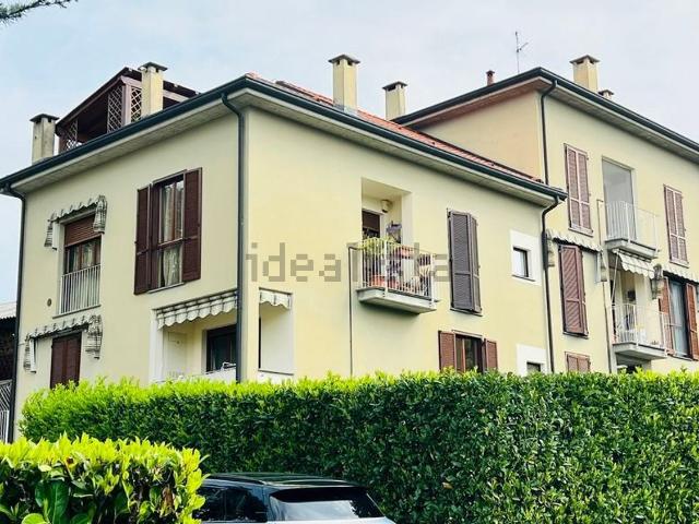 Appartamento in vendita di 95 m² in Via della Fontana