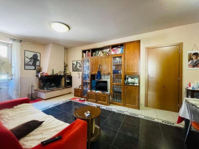 Appartamento in vendita di 95 m² in Via della Grotta