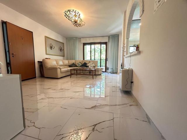 Appartamento in vendita di 95 m² in Via della Pace Mondiale