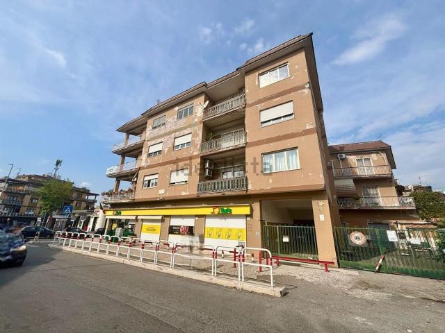 Appartamento in vendita di 95 m² in Via della Rustica