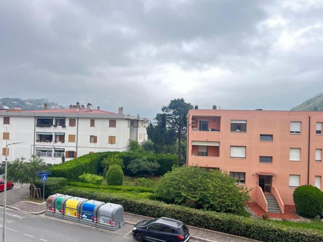 Appartamento in vendita di 95 m² in Via dello Scirocco