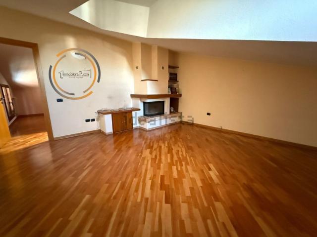 Appartamento in vendita di 95 m² in Via di Macia, 53