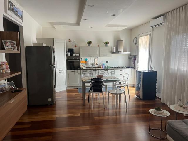 Appartamento in vendita di 95 m² in Via di Pietralata