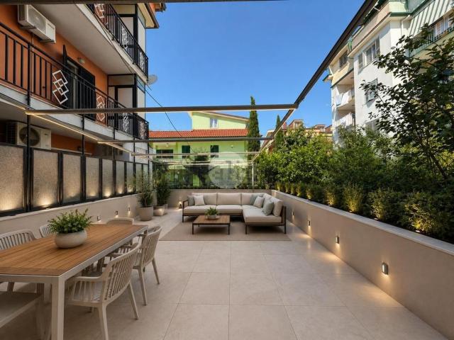 Appartamento in vendita di 95 m² in Via Domenico Cimarosa III Traversa, 14