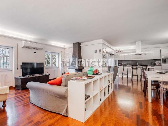 Appartamento in vendita di 95 m² in Via Domenico Jachino, 10