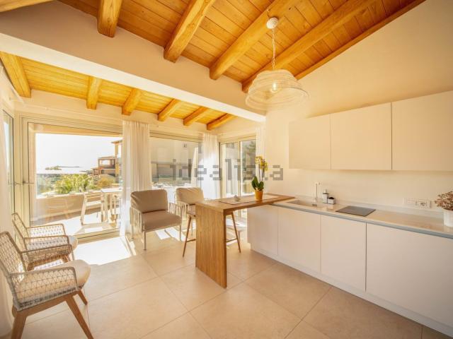 Appartamento in vendita di 95 m² in Via E. Lussu