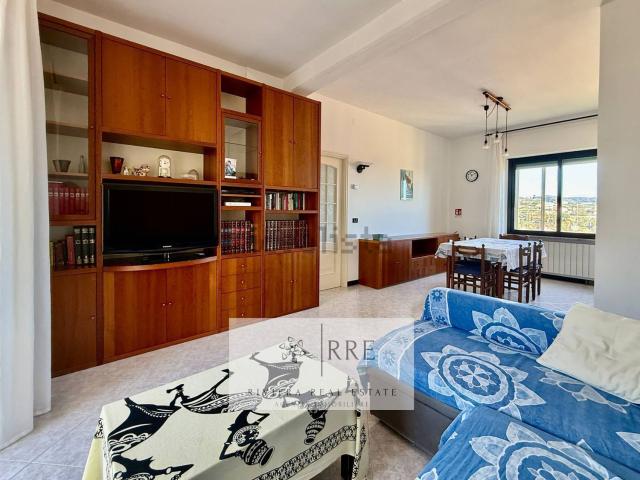 Appartamento in vendita di 95 m² in Via E. Toti