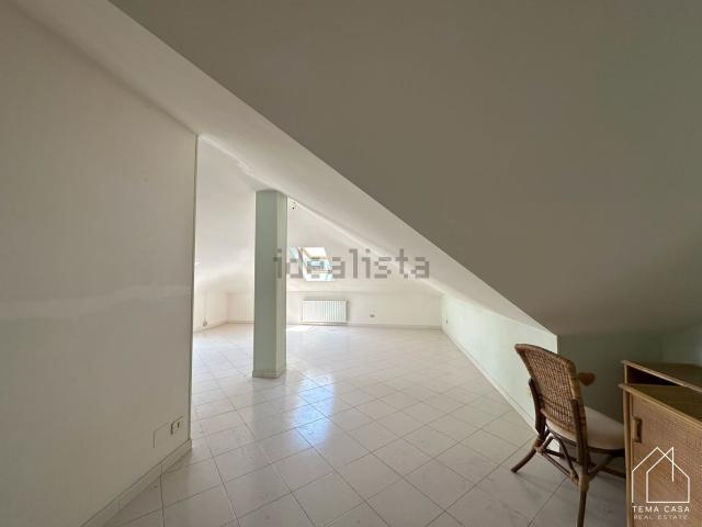 Appartamento in vendita di 95 m² in Via Edmondo de Amicis