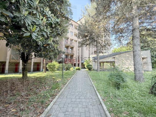 Appartamento in vendita di 95 m² in Via Emilio Alessandrini, 1