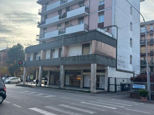 Appartamento in vendita di 95 m² in Via Enrico Butti, 4