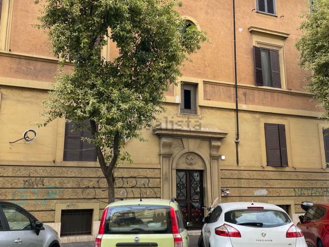 Appartamento in vendita di 95 m² in Via Erasmo Gattamelata
