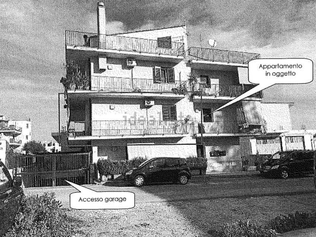Appartamento in vendita di 95 m² in Via Eugenio Colombo