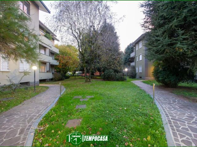 Appartamento in vendita di 95 m² in Via F. Turati, 8
