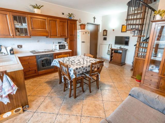 Appartamento in vendita di 95 m² in Via Falconero, 7