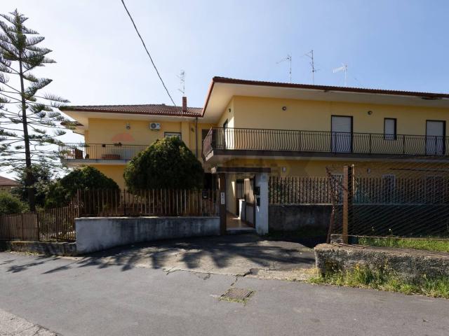 Appartamento in vendita di 95 m² in Via Finaita, 6