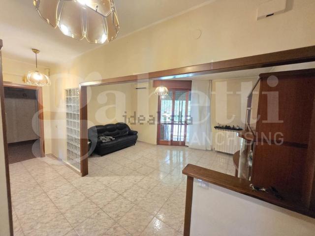 Appartamento in vendita di 95 m² in Via Forlì, 12