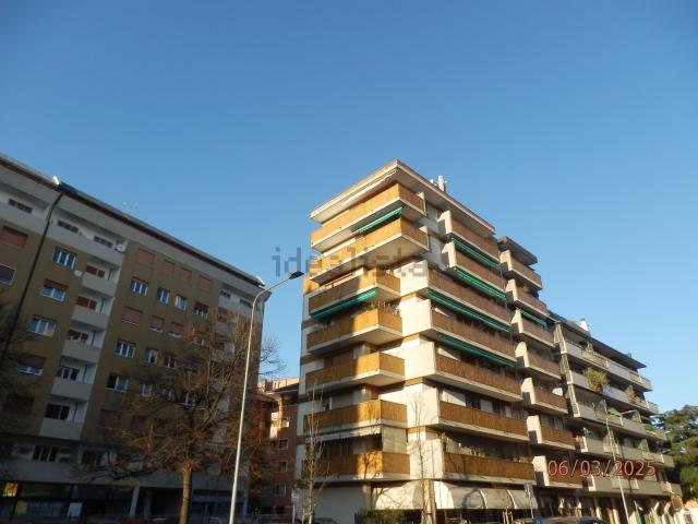 Appartamento in vendita di 95 m² in Via Forni di Sotto, 17