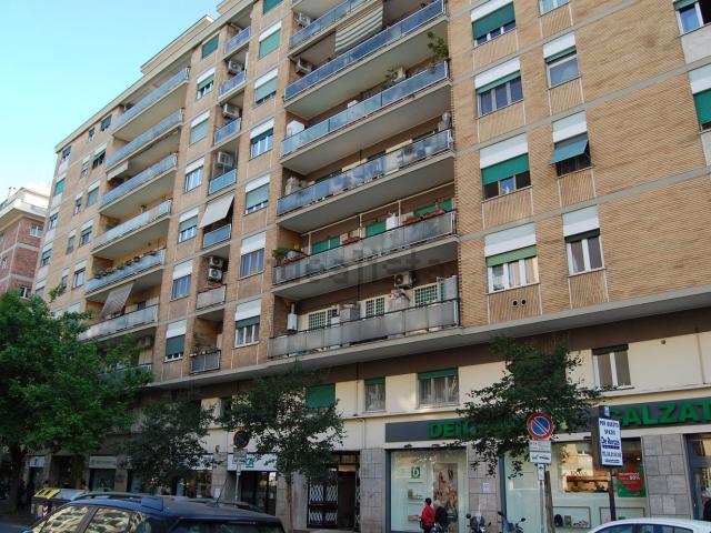 Appartamento in vendita di 95 m² in Via Francesco Grimaldi