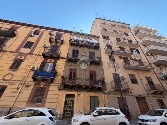 Appartamento in vendita di 95 m² in Via Francesco Paolo Perez, 79