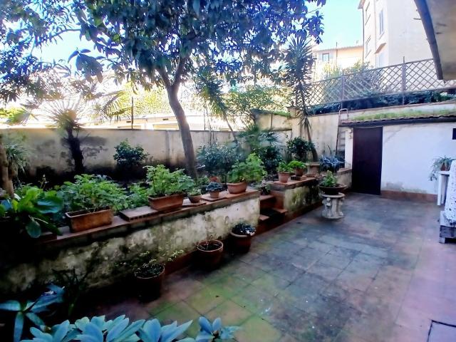 Appartamento in vendita di 95 m² in Via Francesco Puccinotti