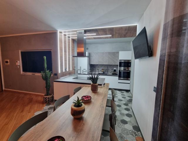 Appartamento in vendita di 95 m² in Via Frugarolo, 104