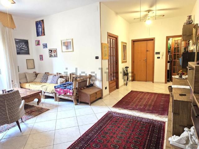 Appartamento in vendita di 95 m² in Via G. Di Vittorio, 16
