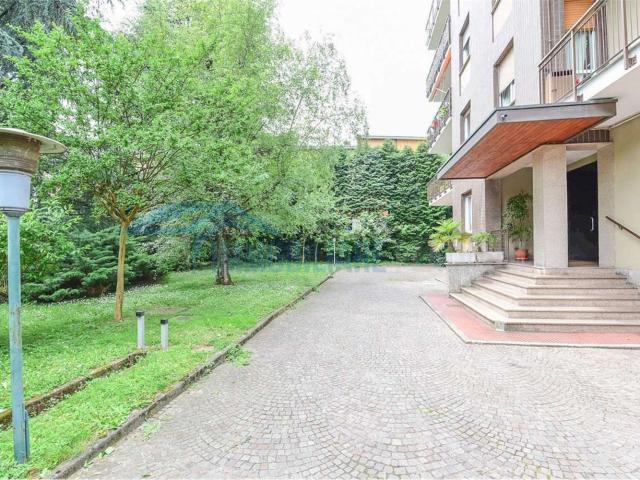 Appartamento in vendita di 95 m² in Via G. Galimberti, 14