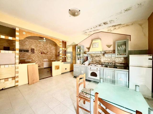 Appartamento in vendita di 95 m² in Via G. Verga, 9
