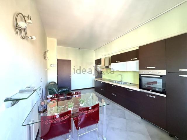 Appartamento in vendita di 95 m² in Via Genova, 17