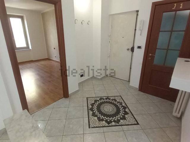 Appartamento in vendita di 95 m² in Via Genova, 47