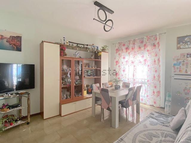 Appartamento in vendita di 95 m² in Via Genova