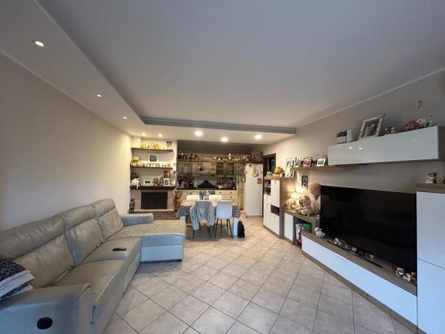 Appartamento in vendita di 95 m² in Via Gerardo Dottori