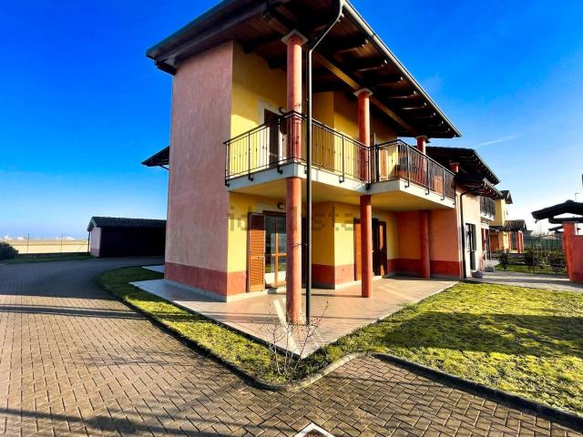 Appartamento in vendita di 95 m² in Via GIOVAN BATTISTA GRASSI, 12