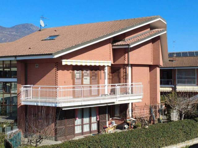 Appartamento in vendita di 95 m² in Via Giacomo Leopardi, 35