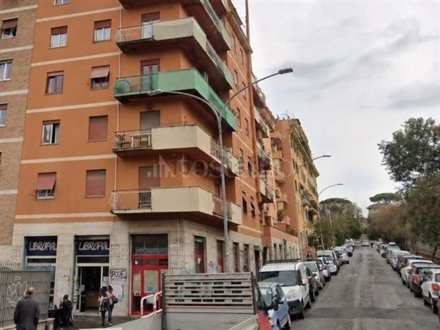 Appartamento in vendita di 95 m² in Via Giulio Rocco