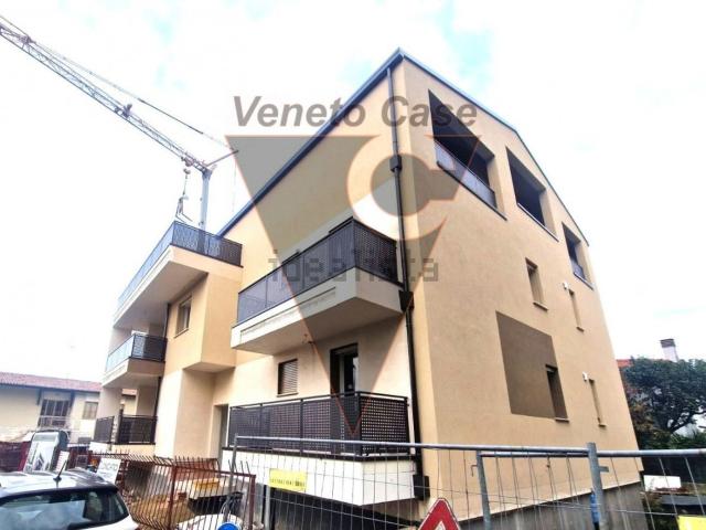Appartamento in vendita di 95 m² in Via Giulio Zanon, 30