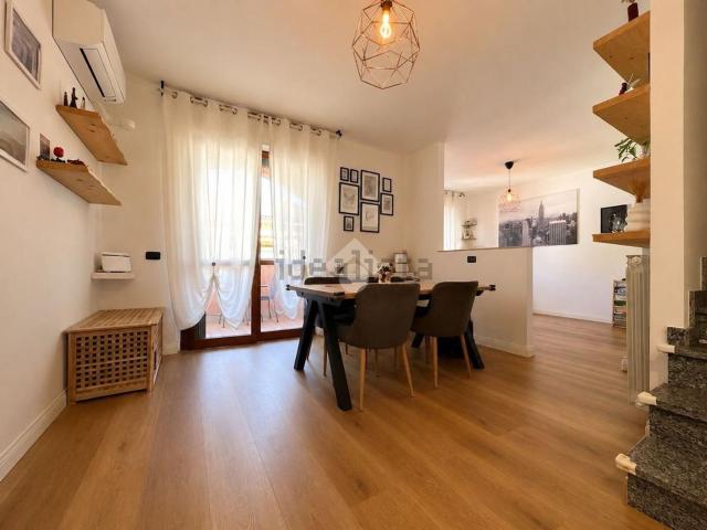 Appartamento in vendita di 95 m² in Via Goffredo Mameli, 5