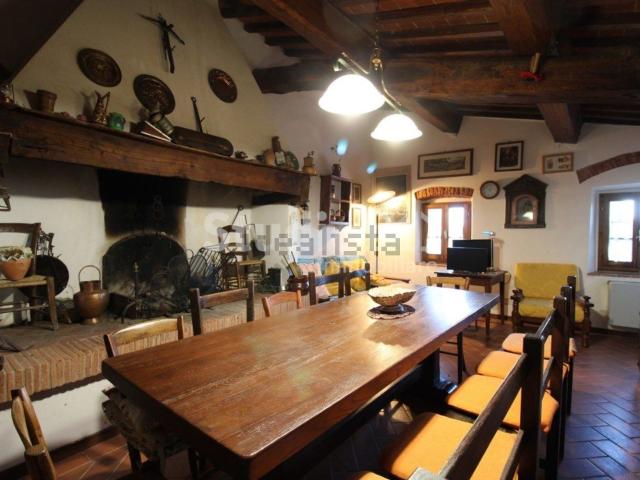Appartamento in vendita di 95 m² in Via Golfonaia