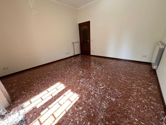 Appartamento in vendita di 95 m² in Via Gregorio XI