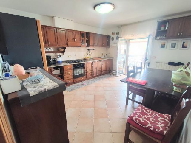 Appartamento in vendita di 95 m² in Via IV Novembre