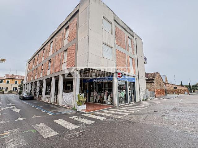Appartamento in vendita di 95 m² in Via Ives Bertoni, 10