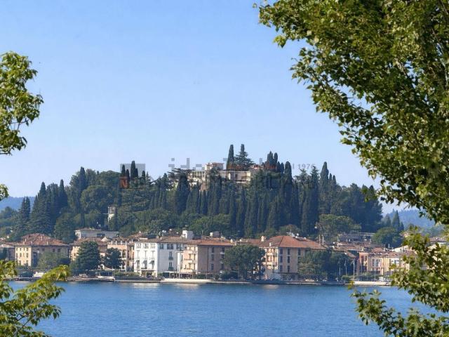 Appartamento in vendita di 95 m² in Via Lazzaretto, 24