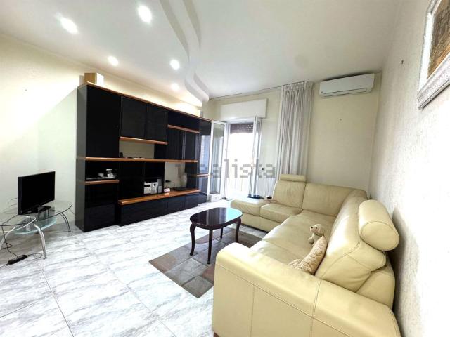 Appartamento in vendita di 95 m² in Via Lazio