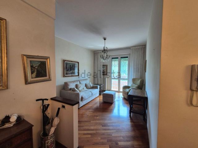 Appartamento in vendita di 95 m² in Via Leopoldo Marchetti, 1