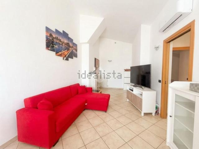 Appartamento in vendita di 95 m² in Via Lecco, 57