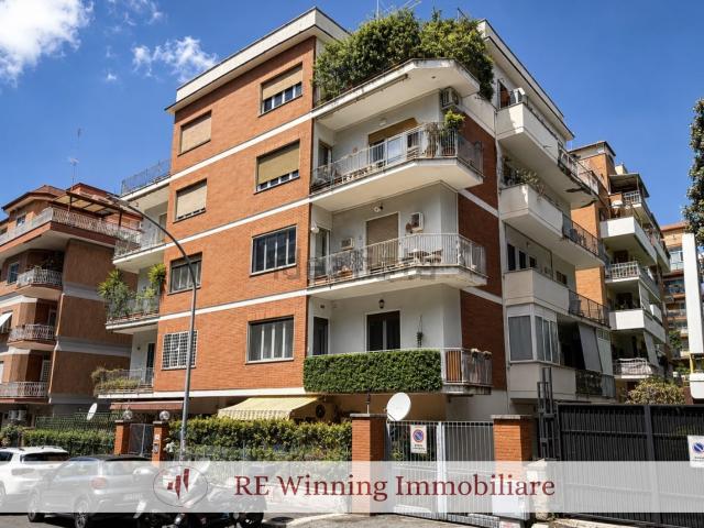 Appartamento in vendita di 95 m² in Via Livio Pentimalli, 60